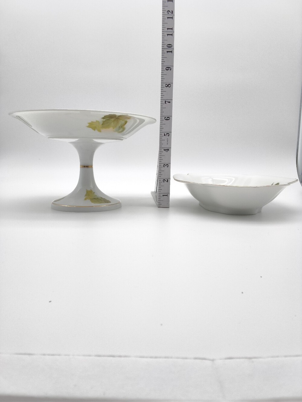 Rosenthal Floral Pedestal Cake Stand and Matching Serving Dish - Picture 3 of 16